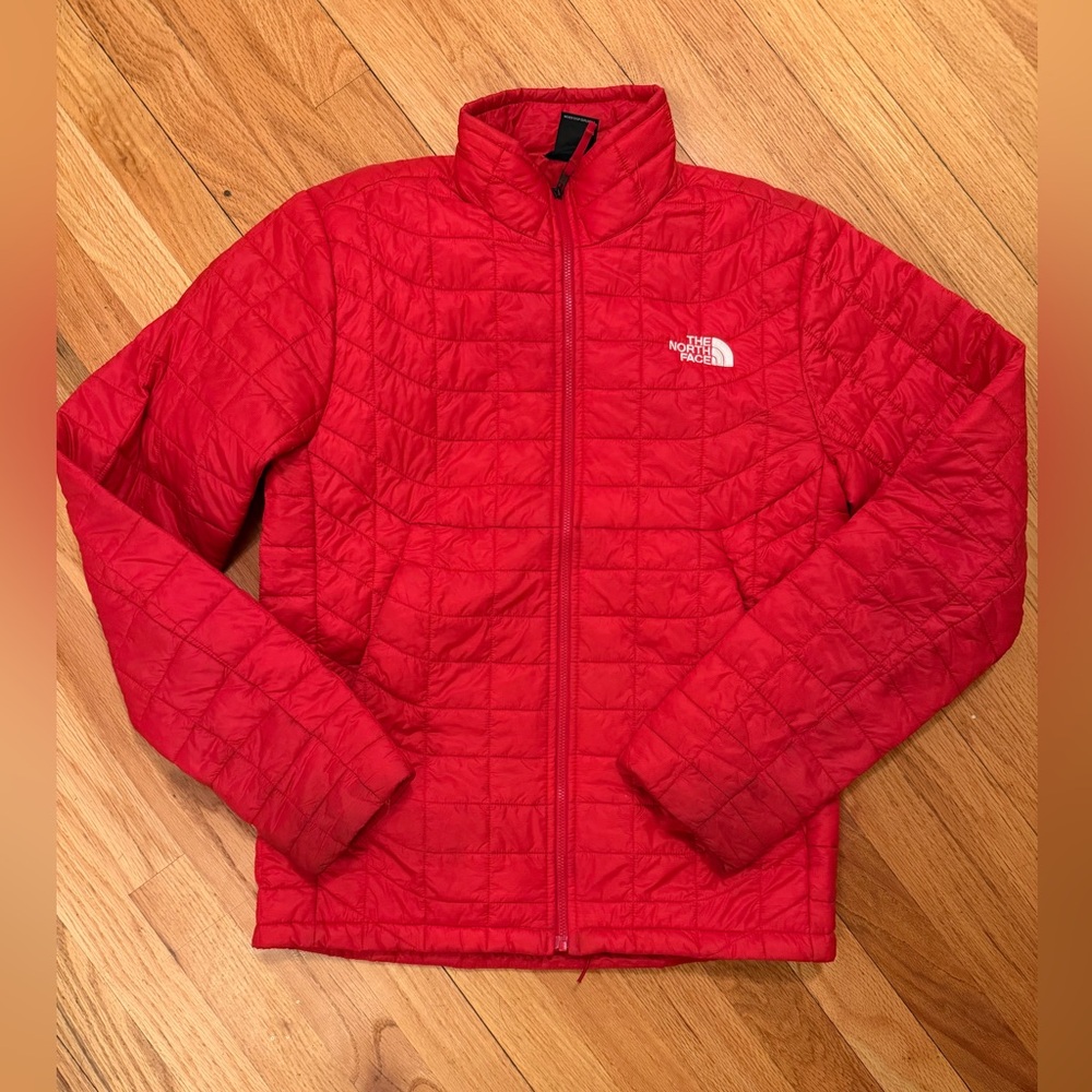 The North Face men's xs Quilted Red Puffer Jacket
